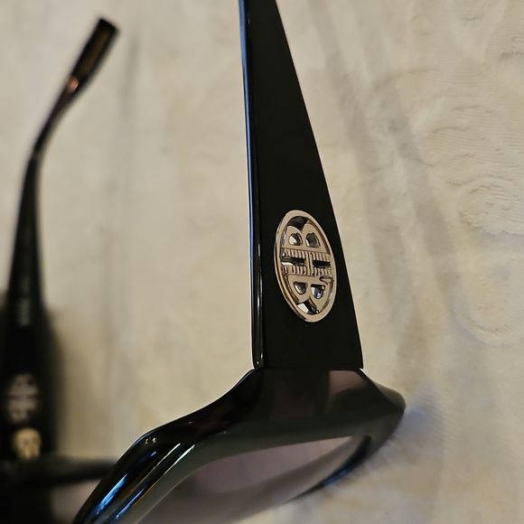 Hugo Boss Glossy Black Women's Oversize Sunglasses. Vintage Pristine - Picture 2 of 5